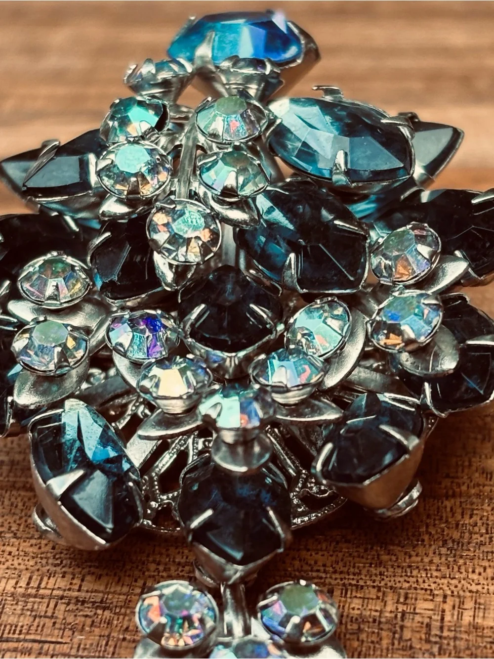 Blue Rhinestone & AB Leaf Cluster Brooch - Picture 3 of 7
